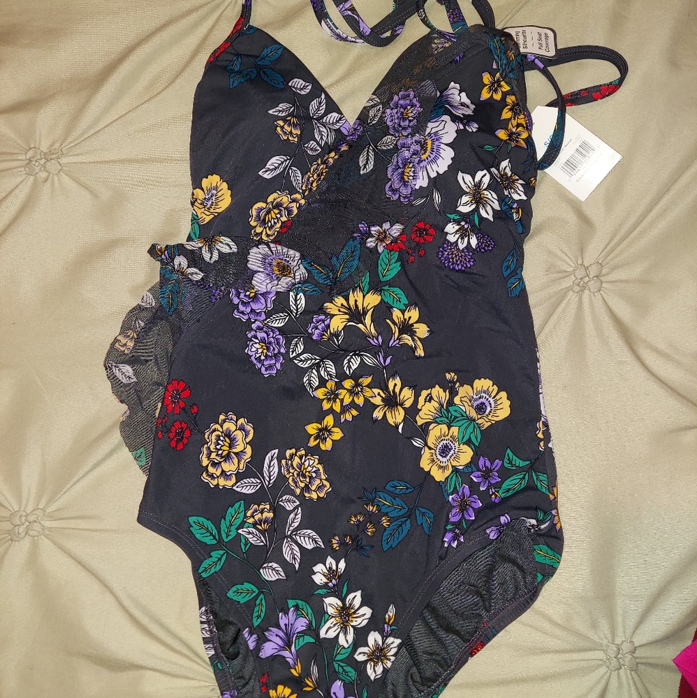 Women's one piece bathing suit